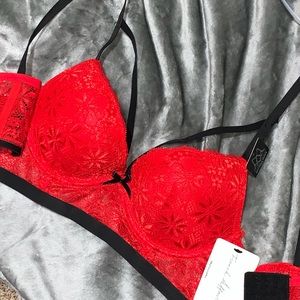 34B RED STRAPPY LACE BRA